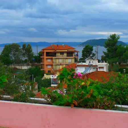 Family And Friends Villa, City Center, 50 Mtrs From Sea Level Vakantiehuis Neos Marmaras