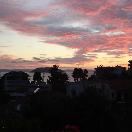 Family And Friends Villa, City Center, 50 Mtrs From Sea Level Vakantiehuis Neos Marmaras